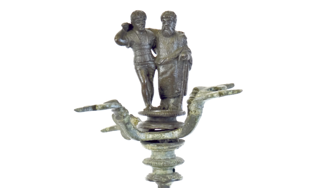 roma_villa-giulia_candelabro-con-enea-e-anchise_foto-etru