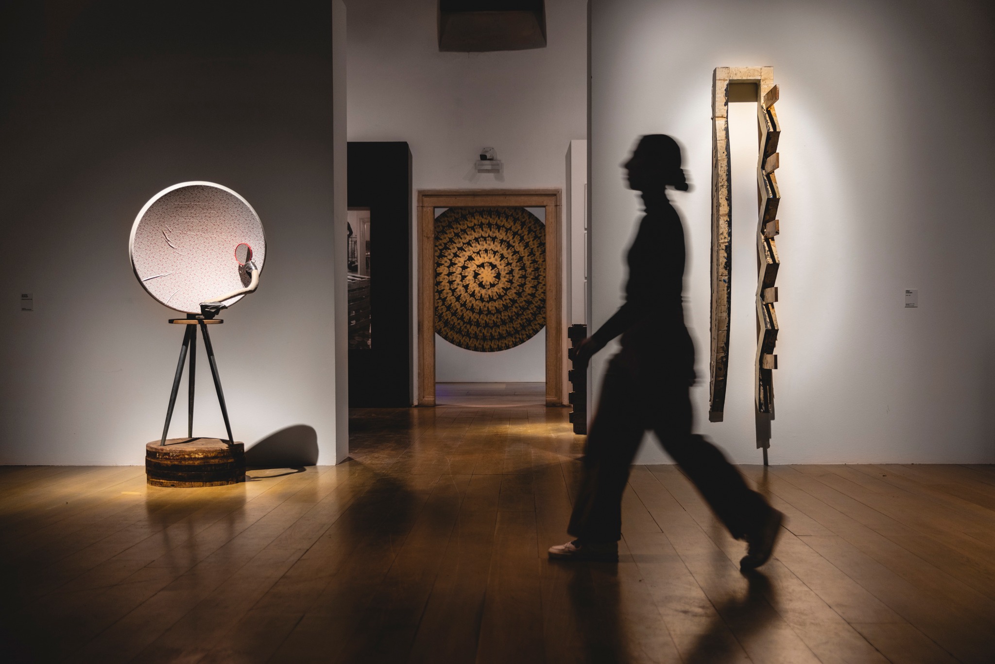 trento_muse_mostra-sciamani-comunicare-con-l-invisibile_allestimento_foto-muse-mart