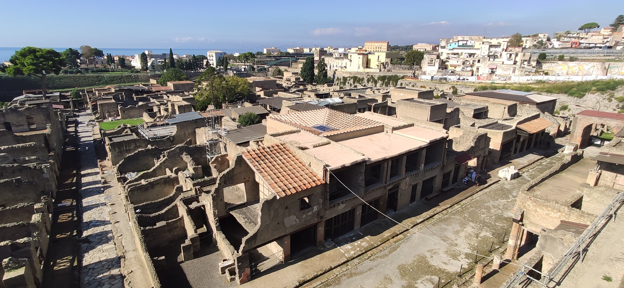 ercolano_parco_veduta-panotamica-area-archeologica_foto-paerco