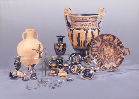 ferrara_archeologico_tomba-18C_valle-pega-spina_corredo_foto-etru