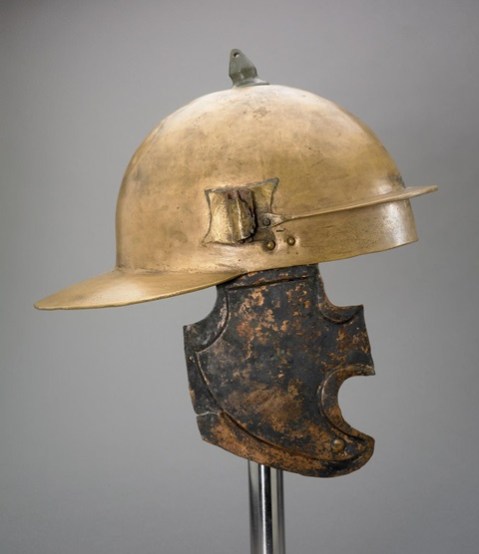 londra_british_Early_imperial_helmet_foto-british-museum