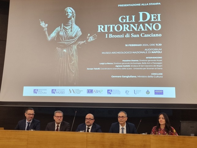napoli_mann_mostra-gli-dei-ritornano-i-bronzi-di-san-casciano_presentazione-tabolli-osanna-sangiuliano-larocca-carletti_foto-graziano-tavan