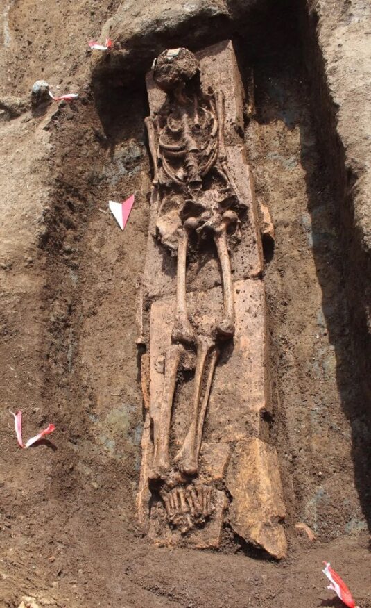 pomezia_stazione-fs_scoperta-necropoli_foto-mic