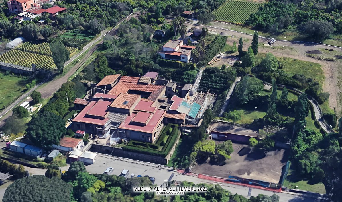 pompei_parco_villa-dei-misteri_veduta-aerea-2023_abbattuto-ristorante-bacco-e-arianna_foto-parco-archeologico-pompei