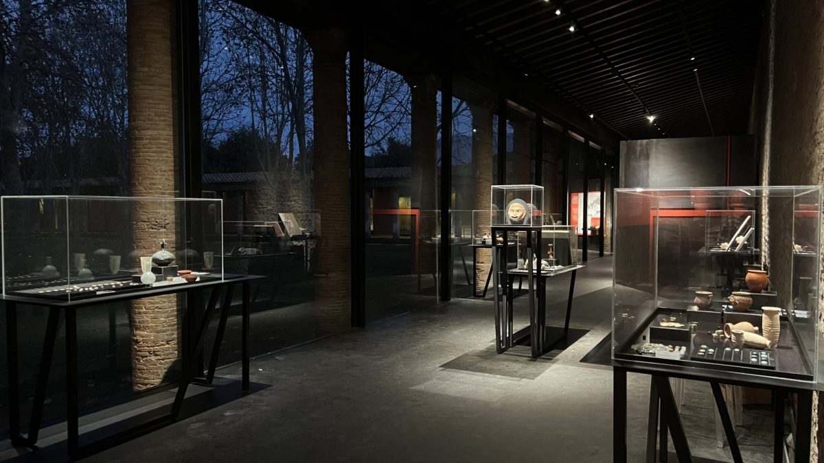 pompei_palestra-grande_mostra-altra-pompei_notturna_foto-parco-archeologico-pompei