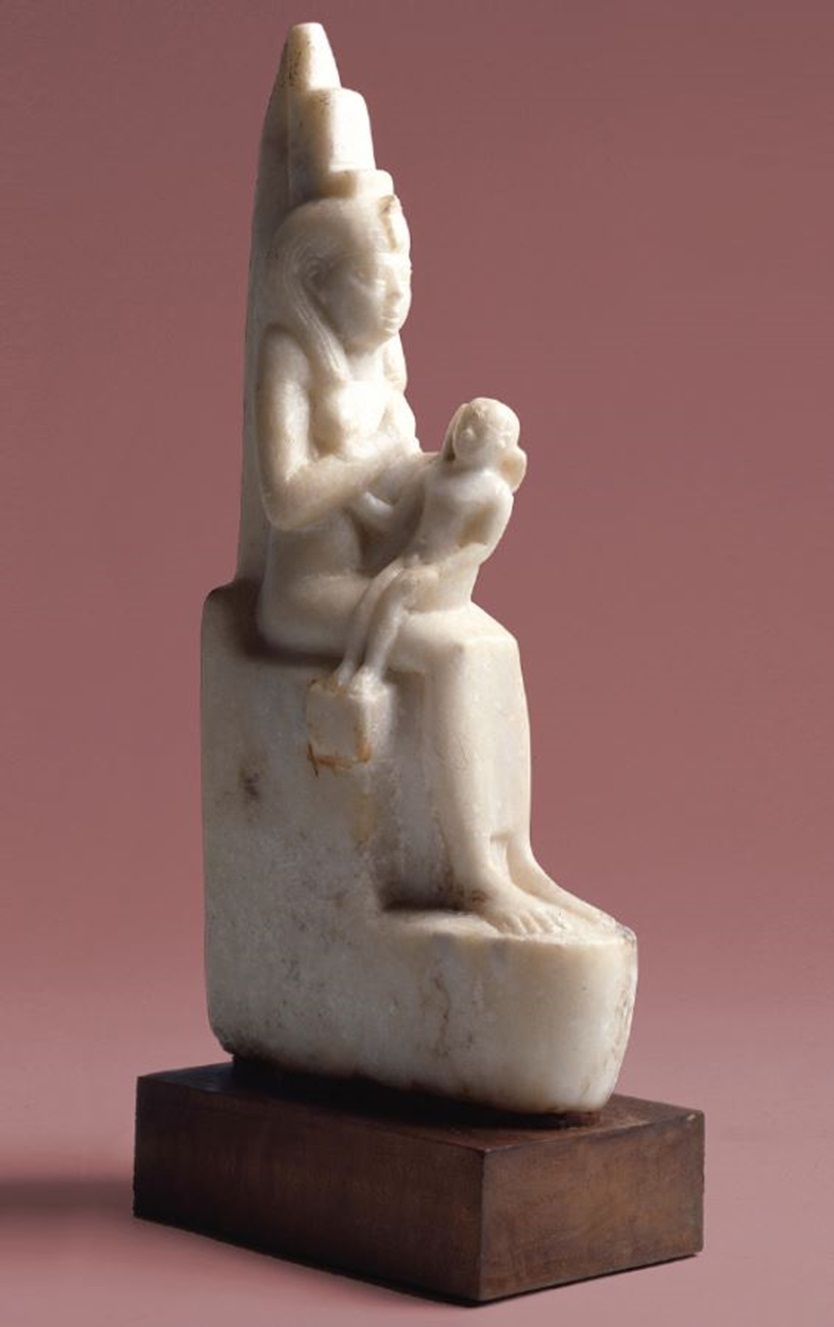 torino_egizio_statuetta-iside-che-allatta-horus_foto-museo-egizio