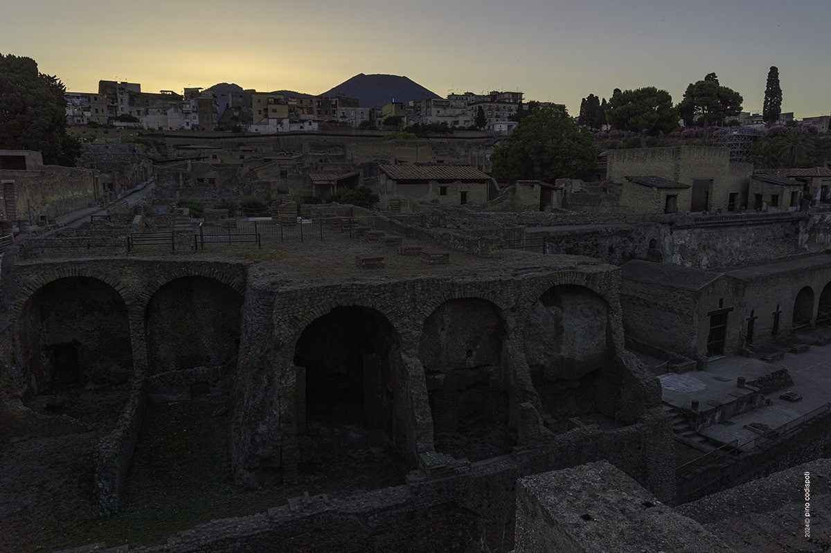 ercolano_parco_spettacolo-dell-alba_secondo-appuntamento_luci-dell-alba_foto-paerco