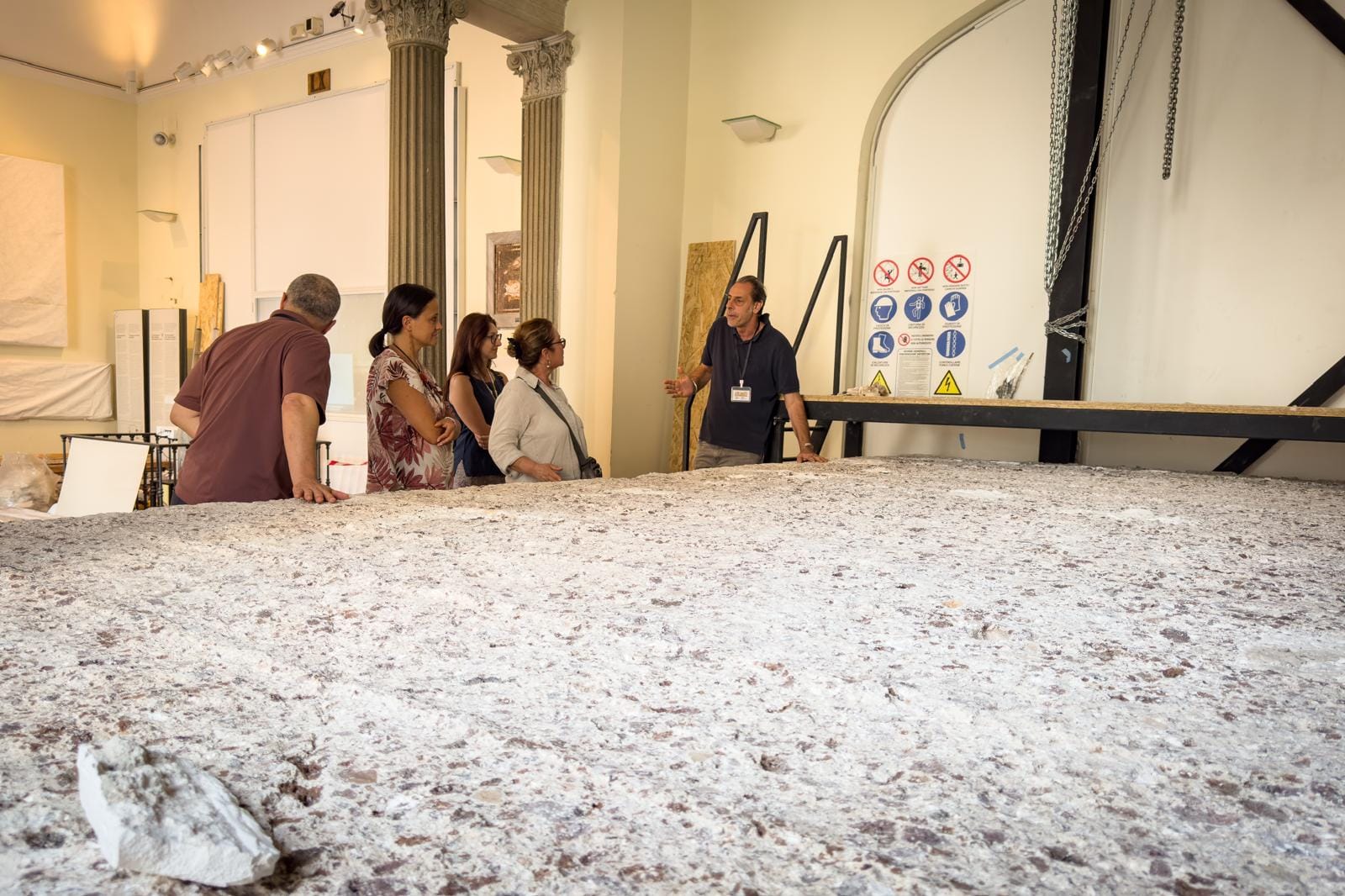 napoli_mann_mosaico-di-alessandro_seconda-fase-esecutiva_al-via-lavori_2_foto-mann