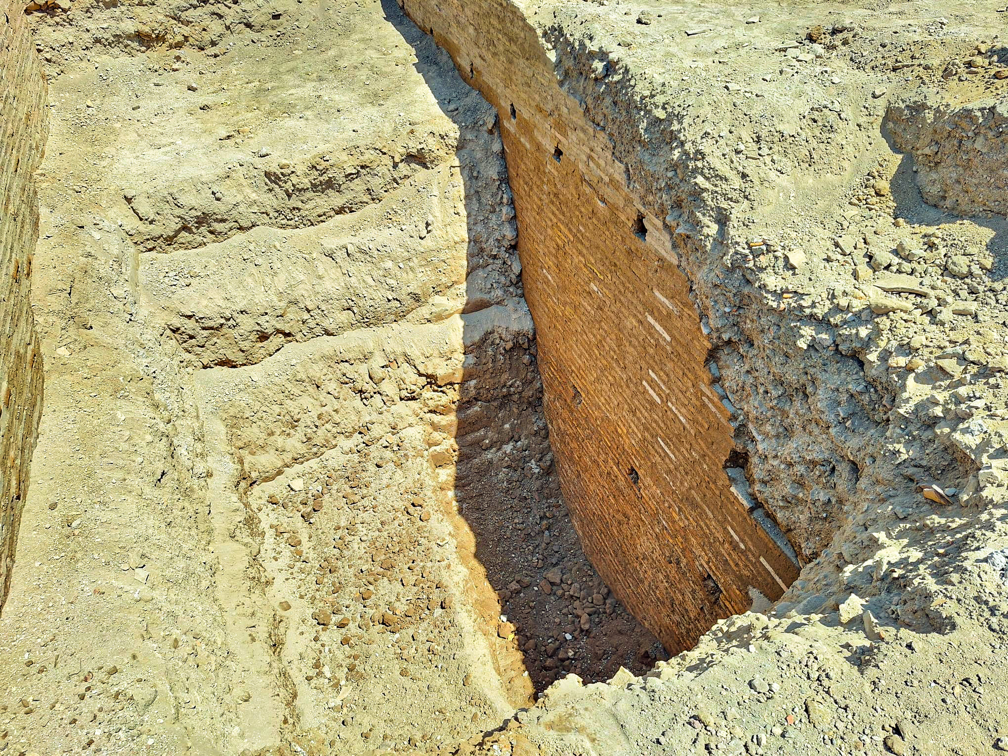 roma_piazza-san-giovanni_Scavi_luglio-2024_struttura-severiana_foto-mic