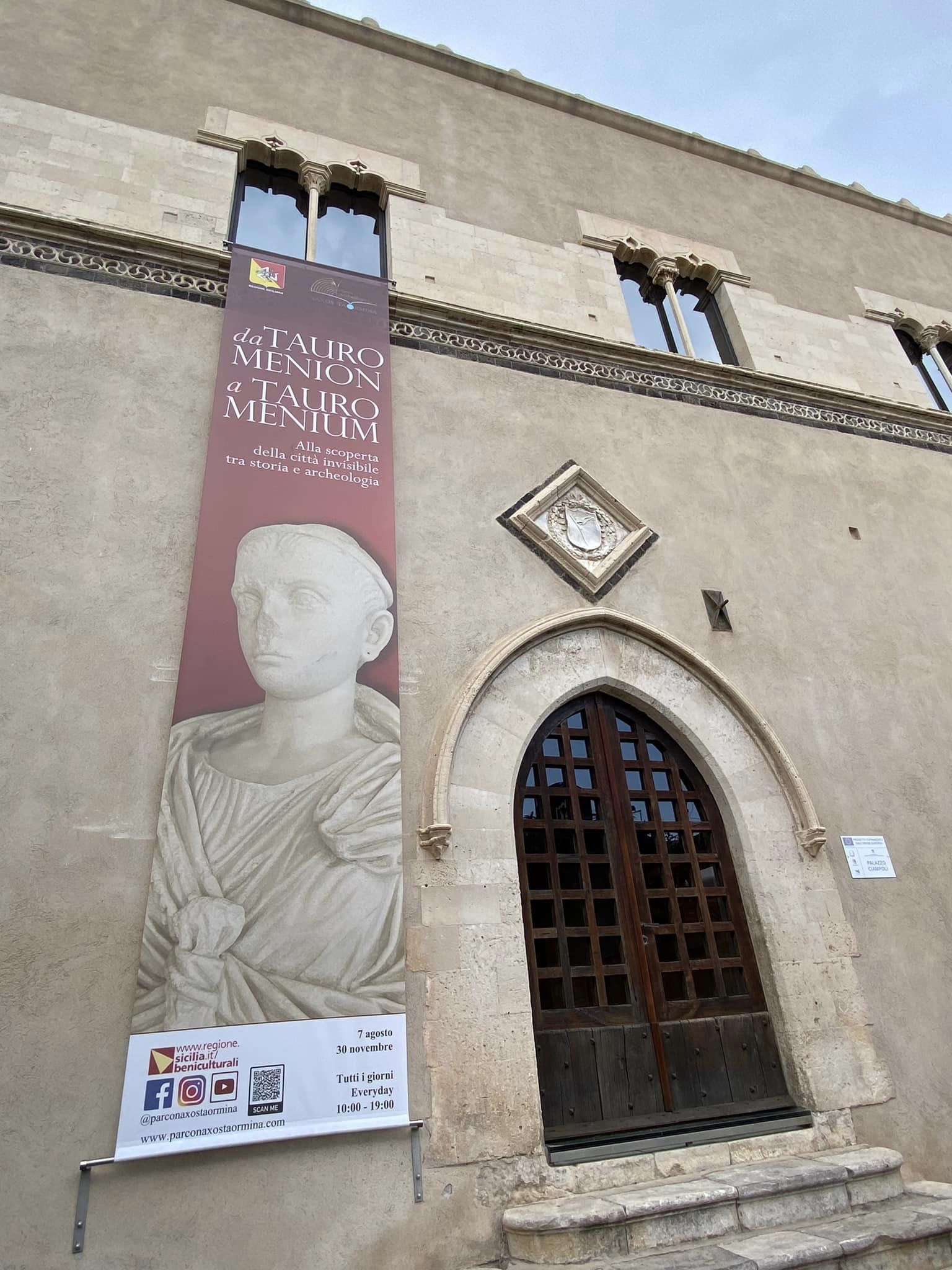 taormina_palazzo-ciampoli_mostra-da-tauromenion-a-tauromenium_esterno_foto-regione-siciliana