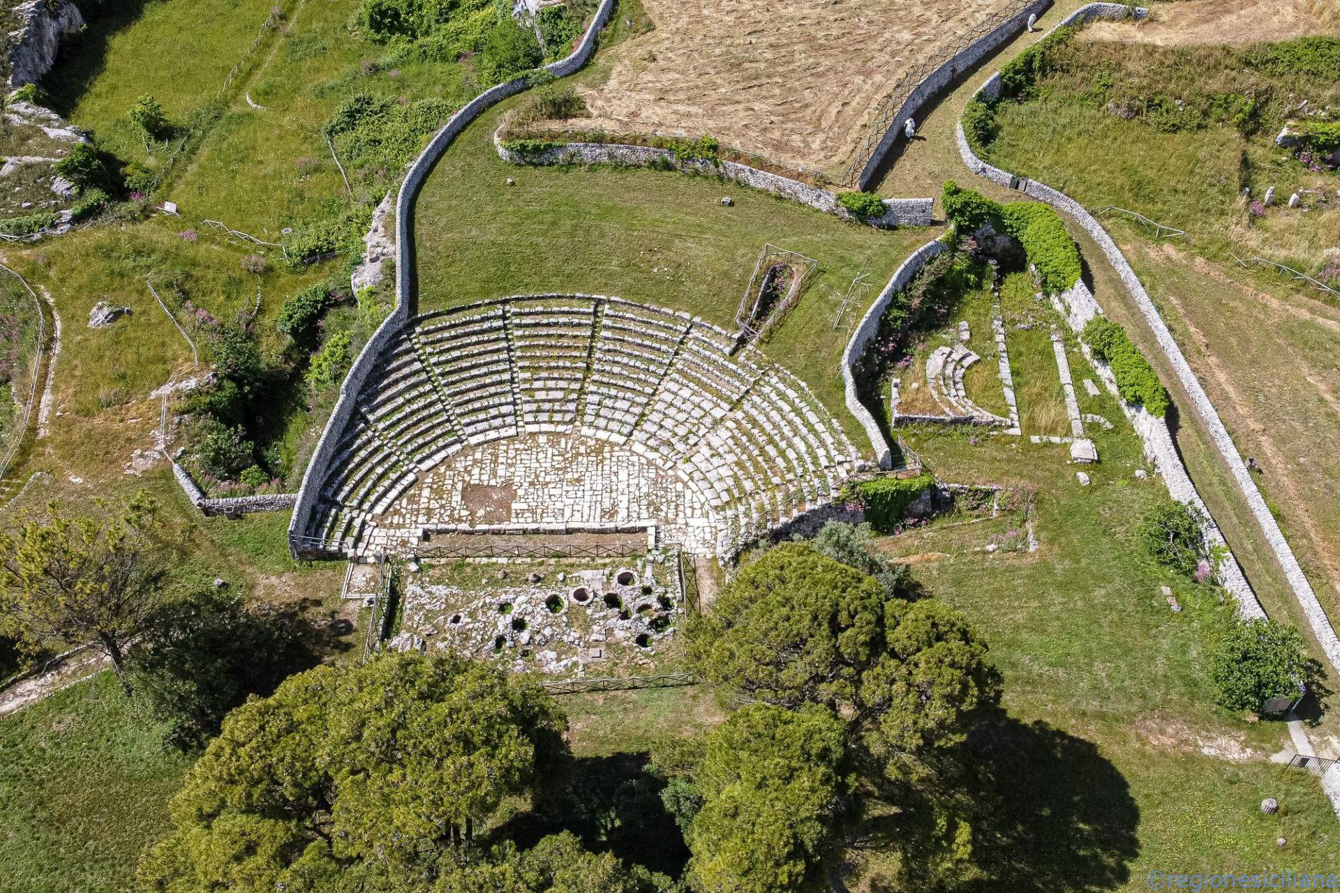 palazzolo-acreide_teatro-greco-di-akrai_foto-regione-siciliana