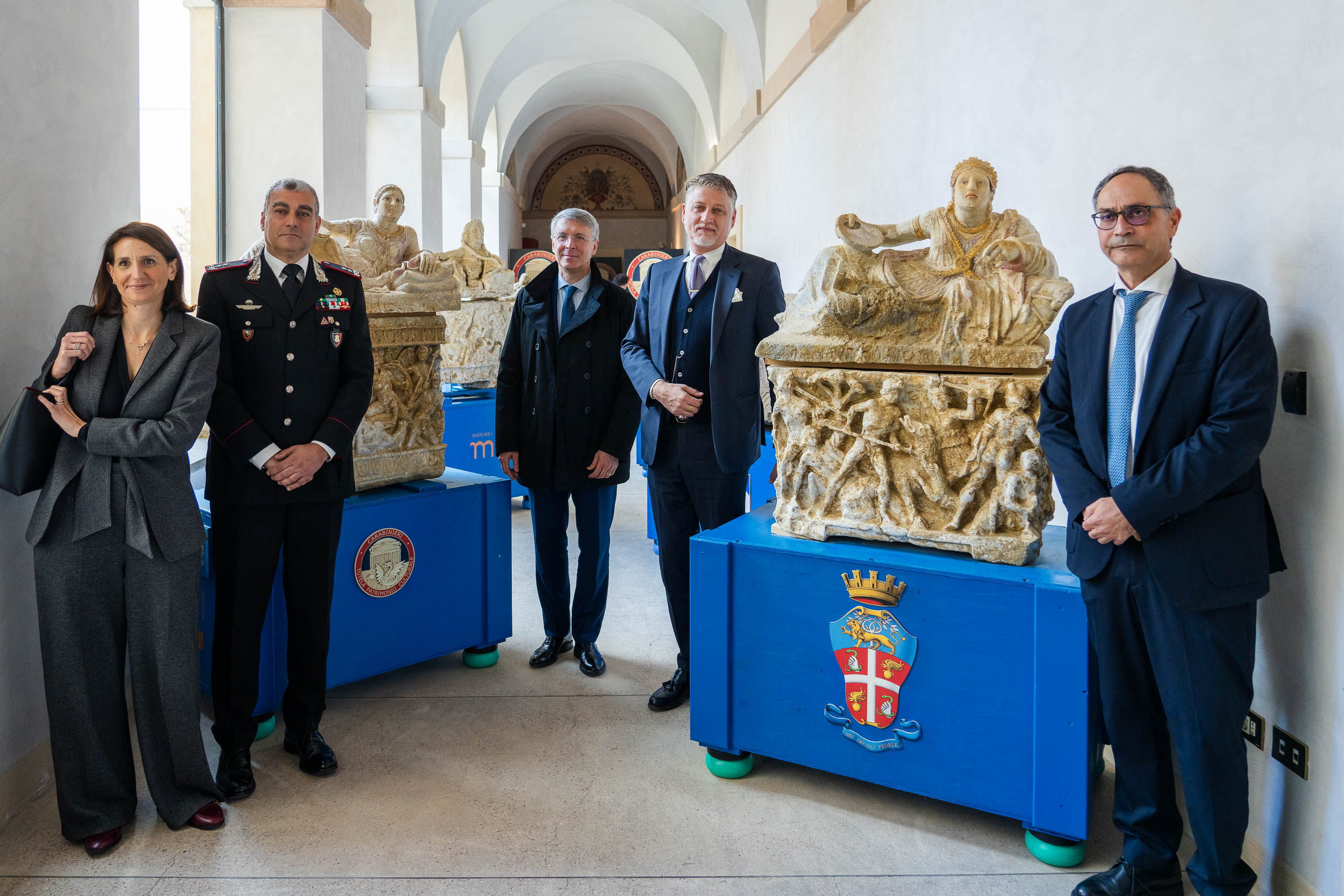 roma_TPC_sequestro-riconsegna-urne-e-sarcofagi-etruschi_da-Citta-Della-Pieve_greco-gargaro-cantone-giuli-la.rocca_foto-emanuele-antonio-minerva_tpc