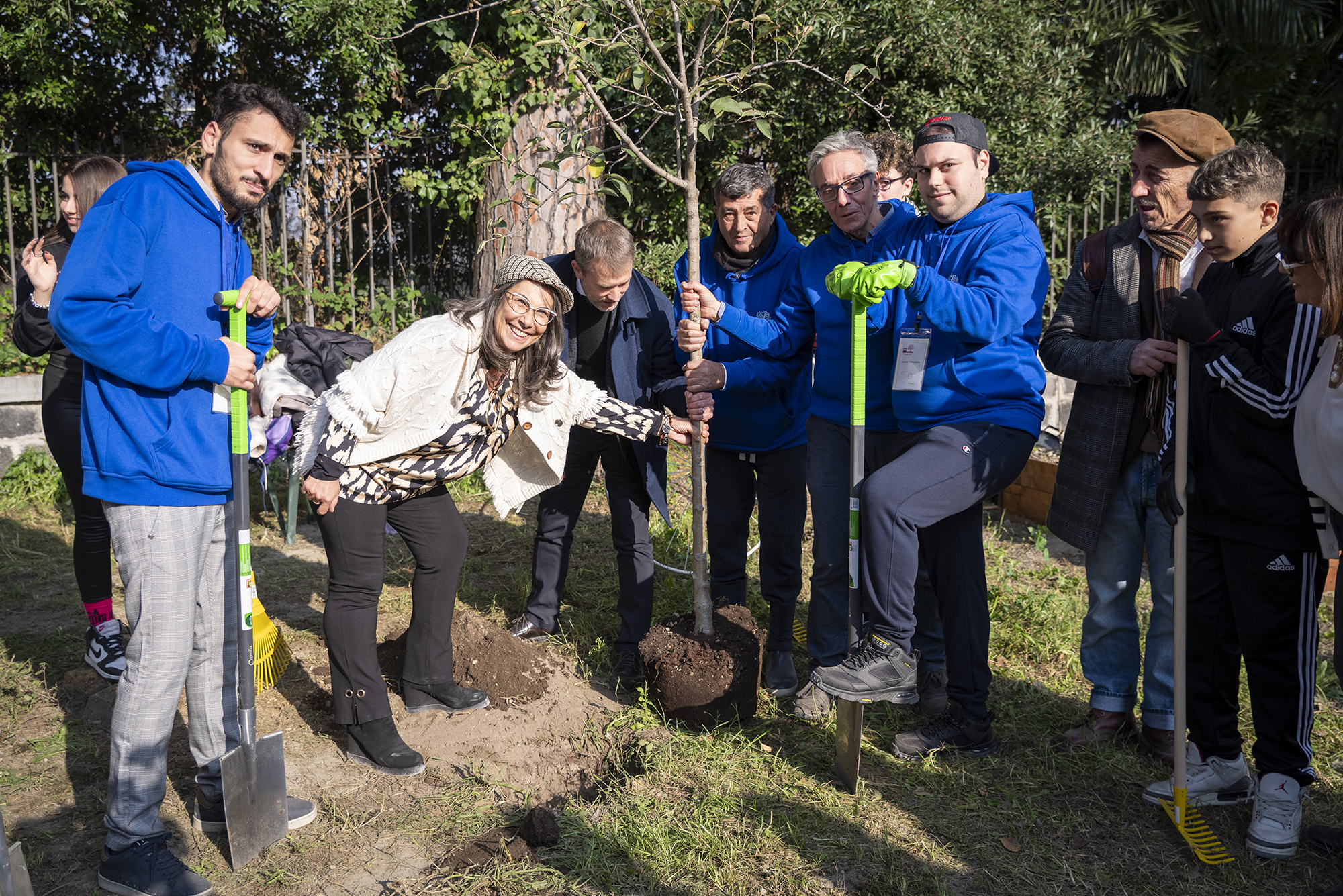 pompei_parco_PARVULA-DOMUS-Fattoria-culturale-e-sociale_piantumazione_foto-parco-archeologico-pompei