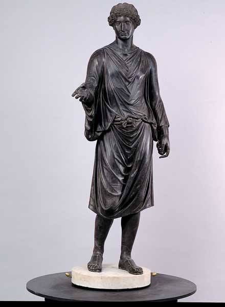 roma_capitolini_statua-camillo_foto-roma-capitale