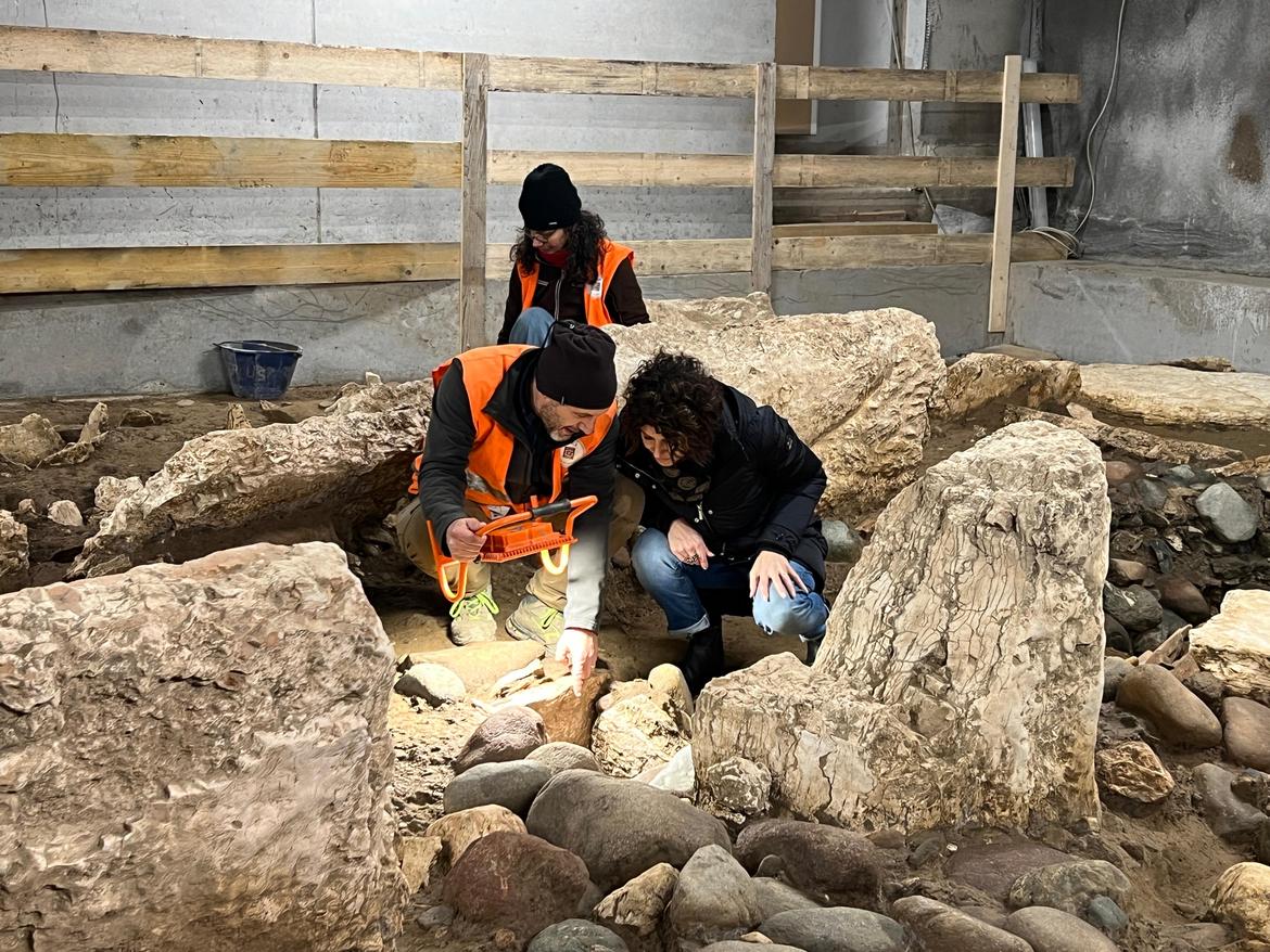 trento_via-s-croce_scoperta-necropoli-preromana_assessore-francesca-gerosa_2_foto-provincia-tn