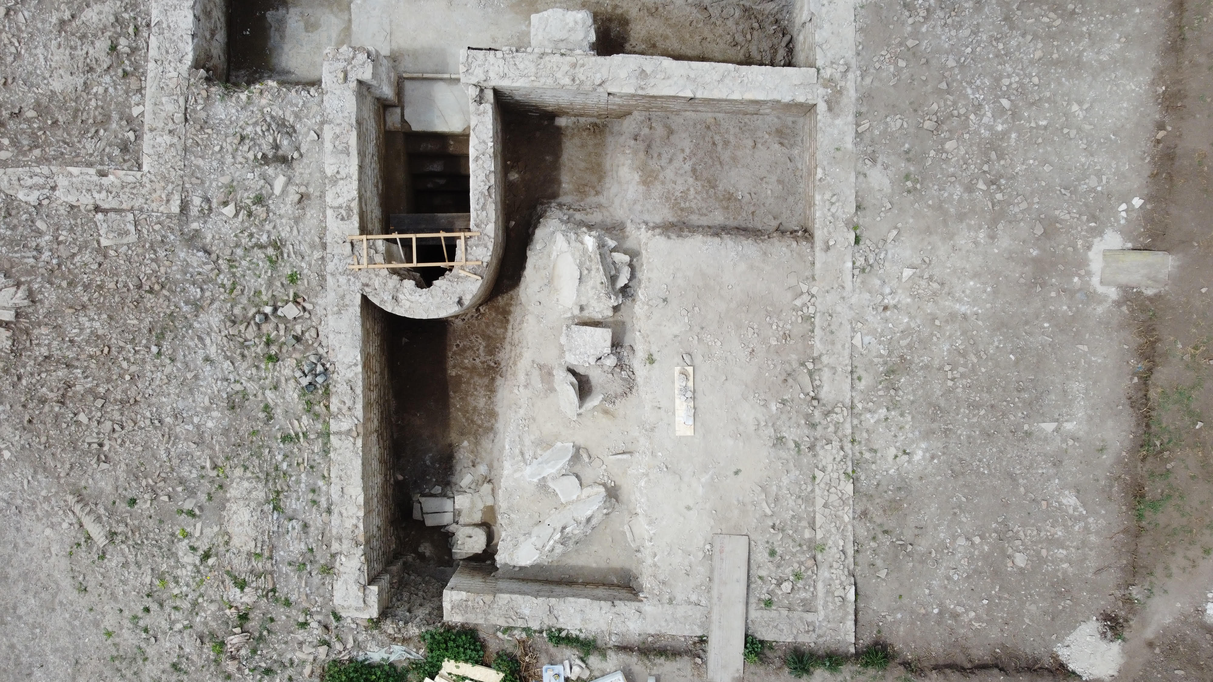 ostia-antica_parco_scoperta-bagno-rituale-ebraico_aereal-view_foto-parco-ostia-antica