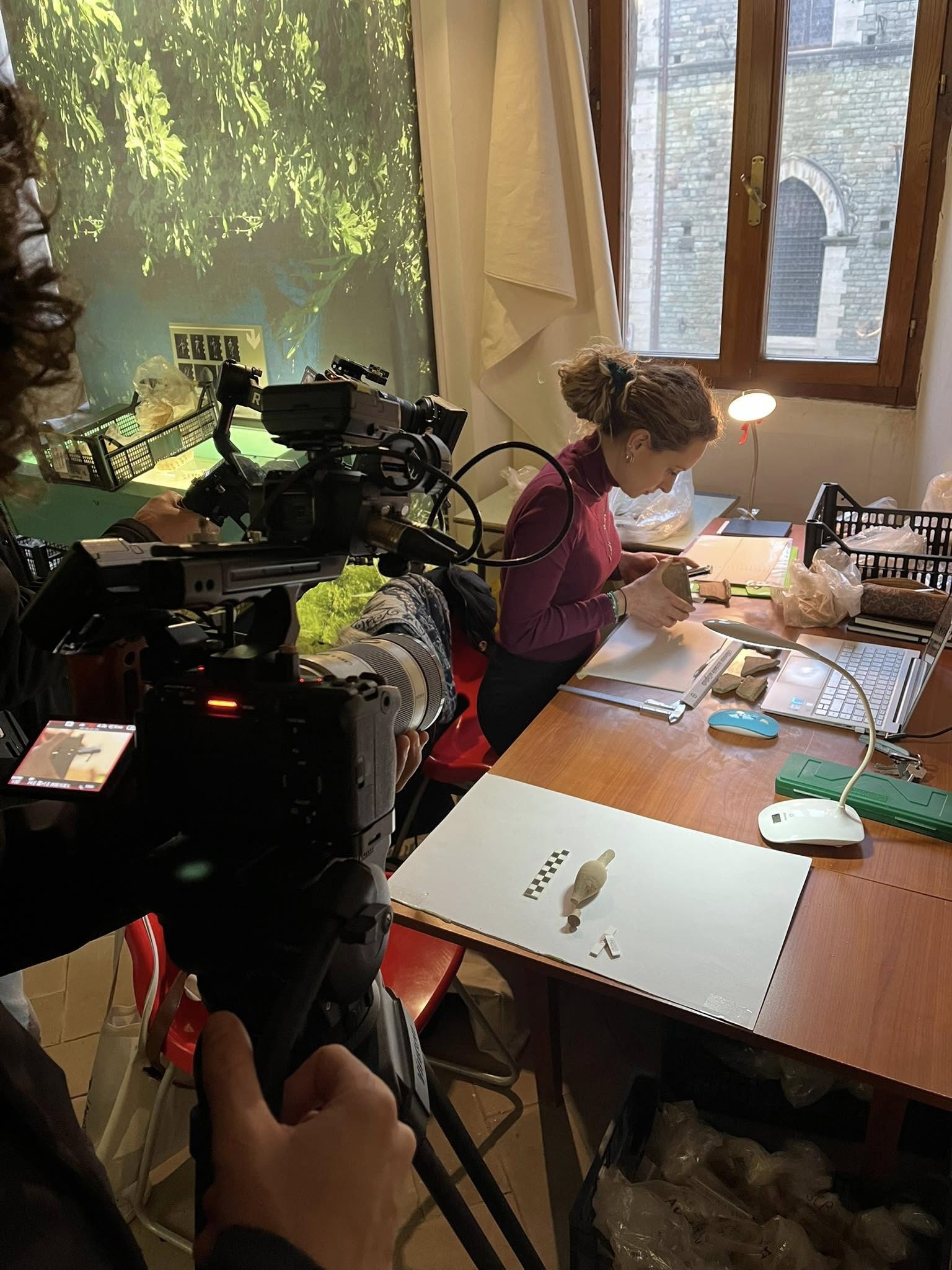 san-casciano-dei-bagni_rai-cultura_film-in-carne-e-in-bronzo_riprese-fasi-di-studio_foto-rai_mic